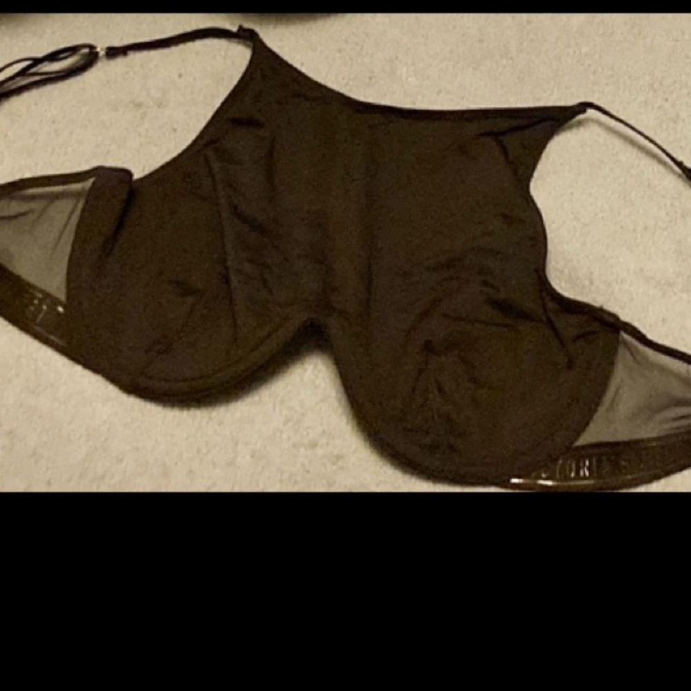 Nwt Victoria secret hi neck bra 34A